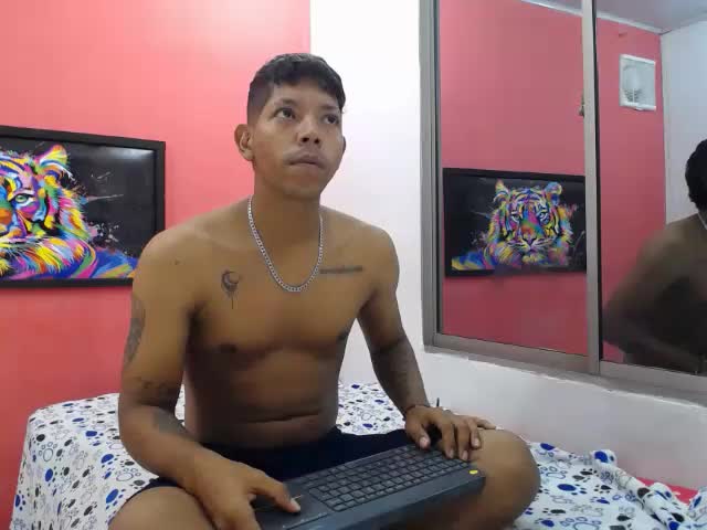 latinosninfomanos Adult Chat July 8, 2026