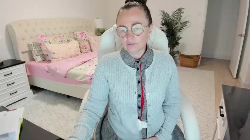 Vika73 Adult Chat July 8, 2026