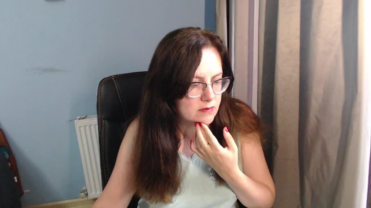 mandarinka28 Adult Chat July 8, 2026