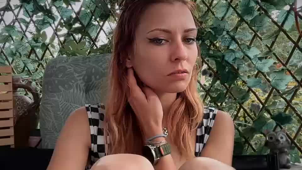 karoline121 Adult Chat July 8, 2026