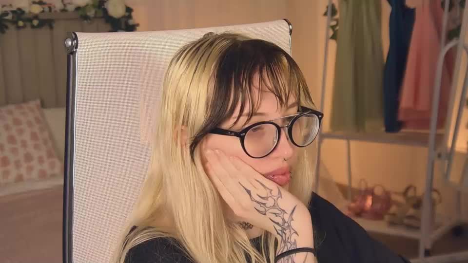 eevamarie Adult Chat July 10, 2026