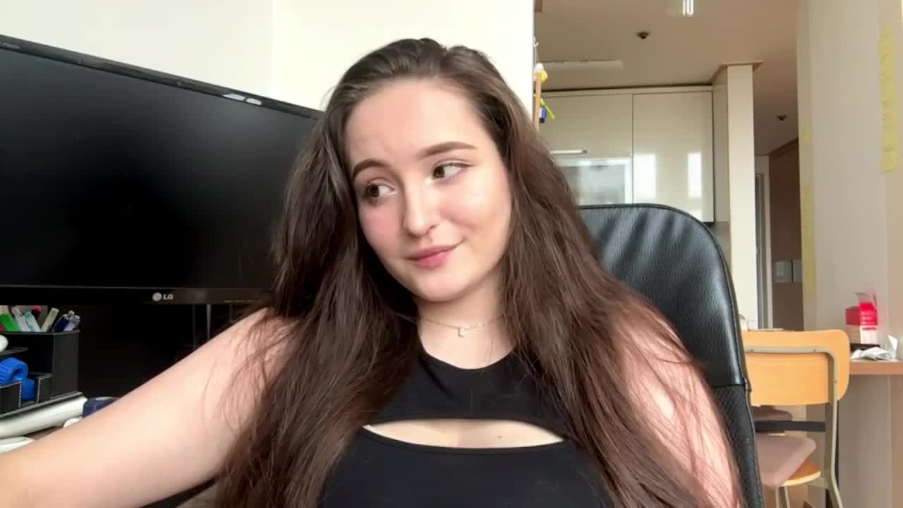 EmillyCarte Adult Chat July 10, 2026