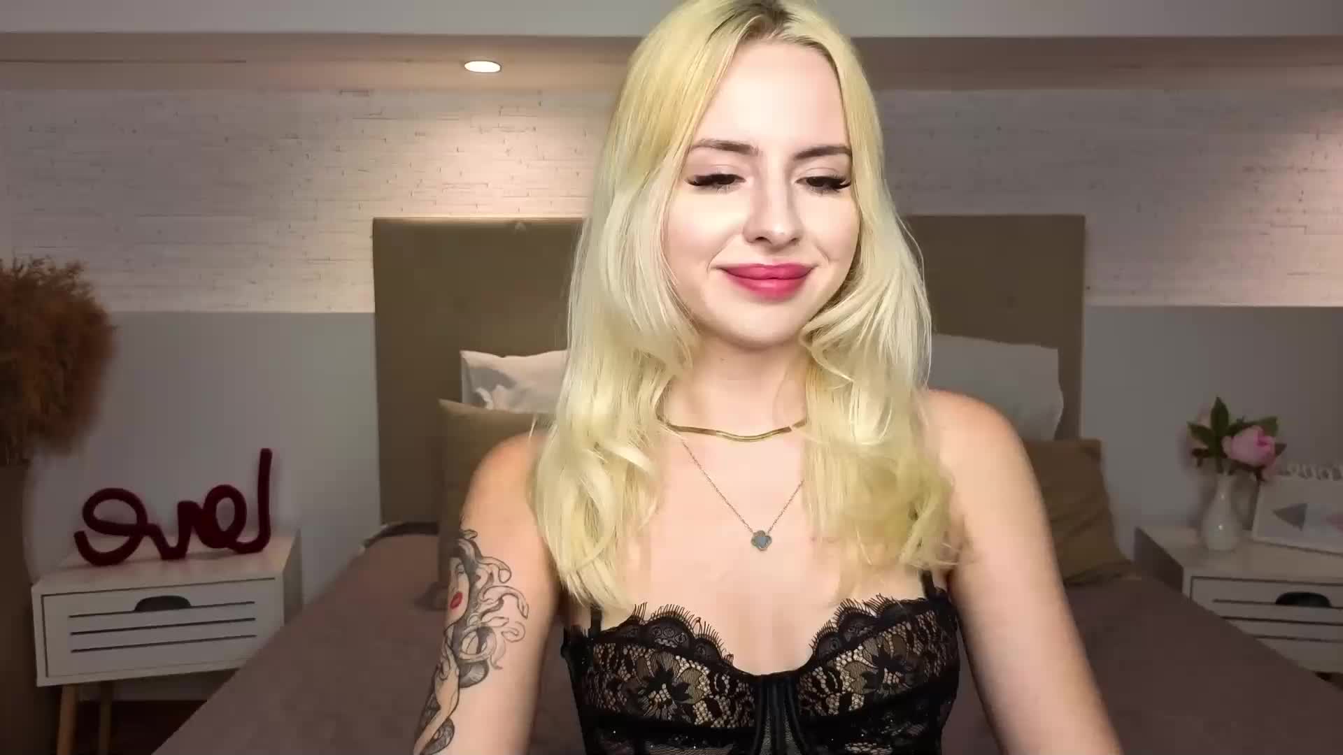 Bella-crazyy Adult Chat July 12, 2026