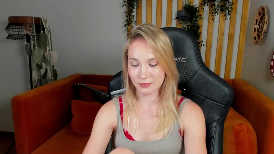 elaravoltage Adult Chat July 12, 2026
