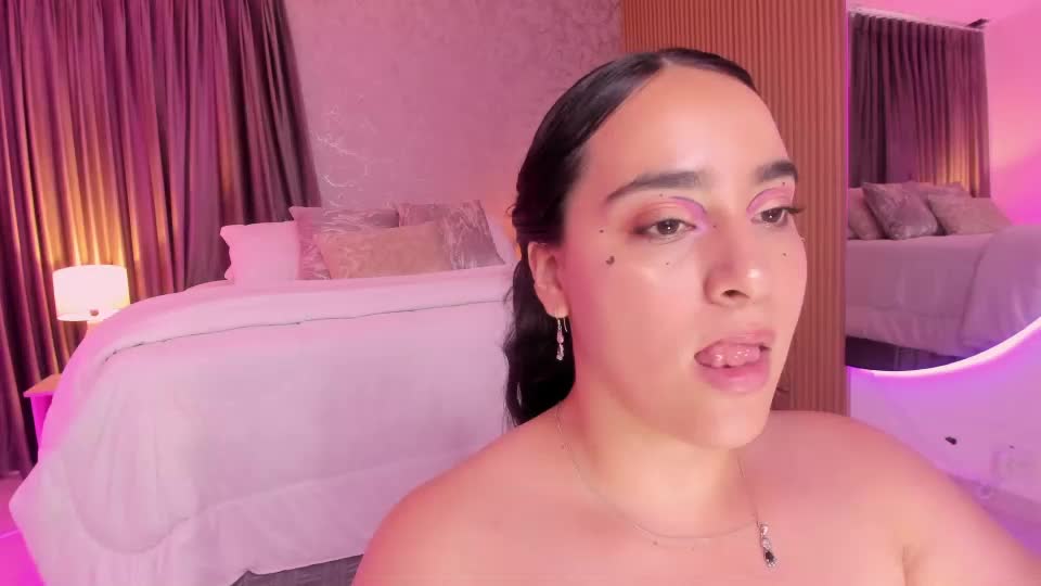 viiolet_rosee Adult Chat July 11, 2026
