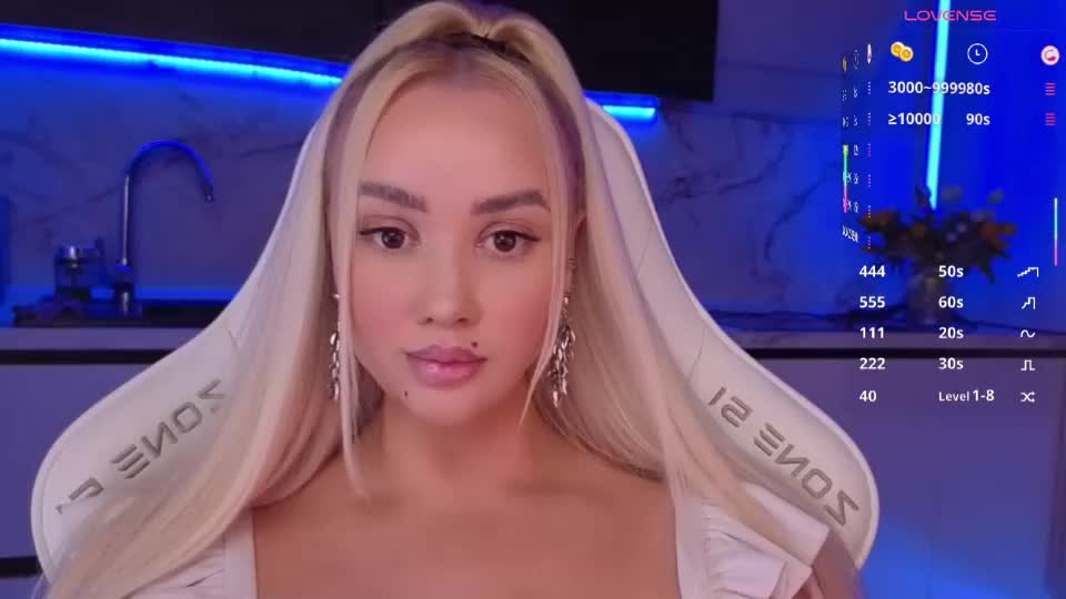 blond_diamond Adult Chat July 11, 2026