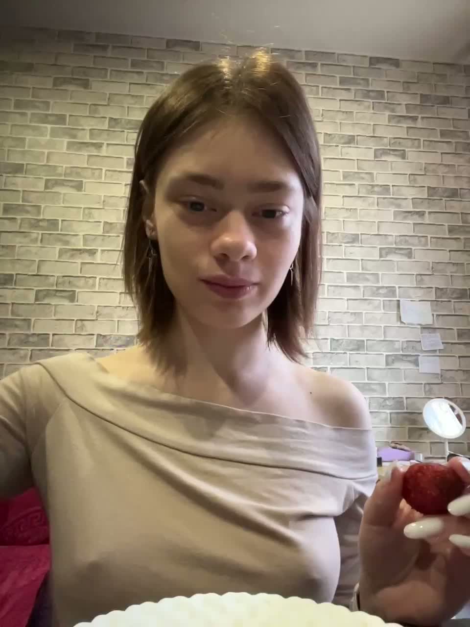 18YoungPussy18 Adult Chat July 12, 2026