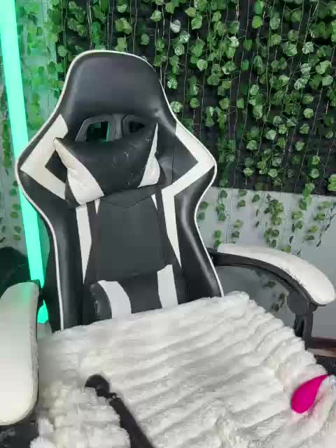 Eva_Kit Adult Chat July 12, 2026