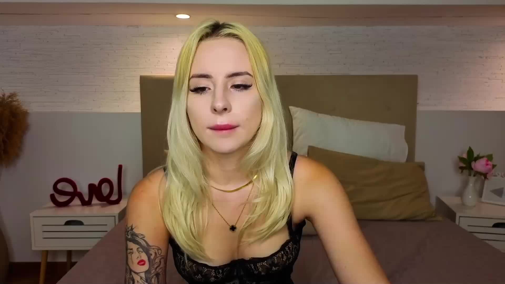 Bella-crazyy Adult Chat July 13, 2026