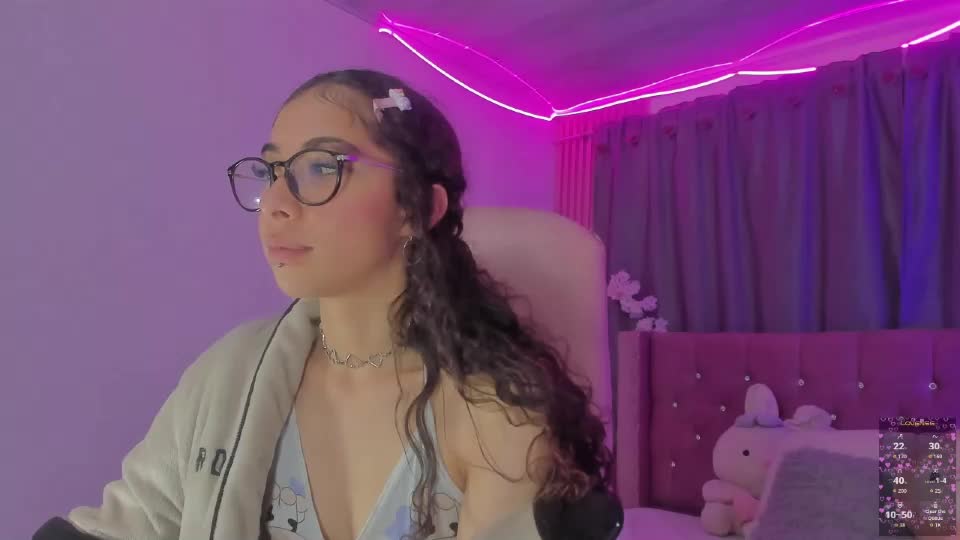 kiara_lovelyy Adult Chat July 14, 2026