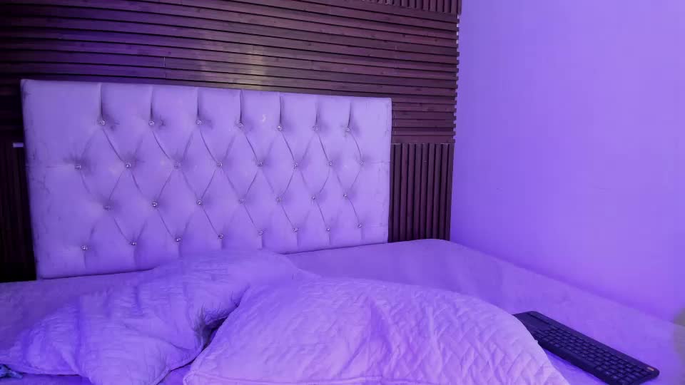 emilymora1_ Adult Chat July 14, 2026