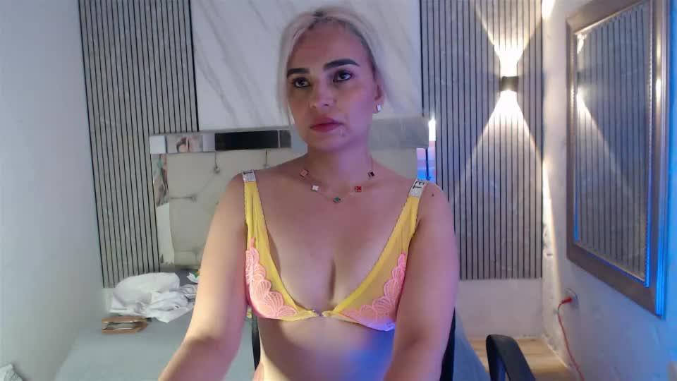 julieta__fox_ Adult Chat July 14, 2026