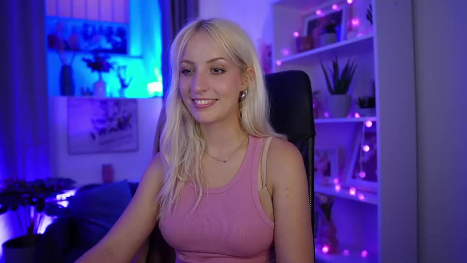 lucy_cutie_ Adult Chat July 14, 2026