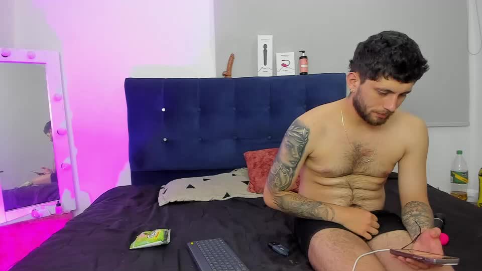 ari_and_loggan Adult Chat July 14, 2026