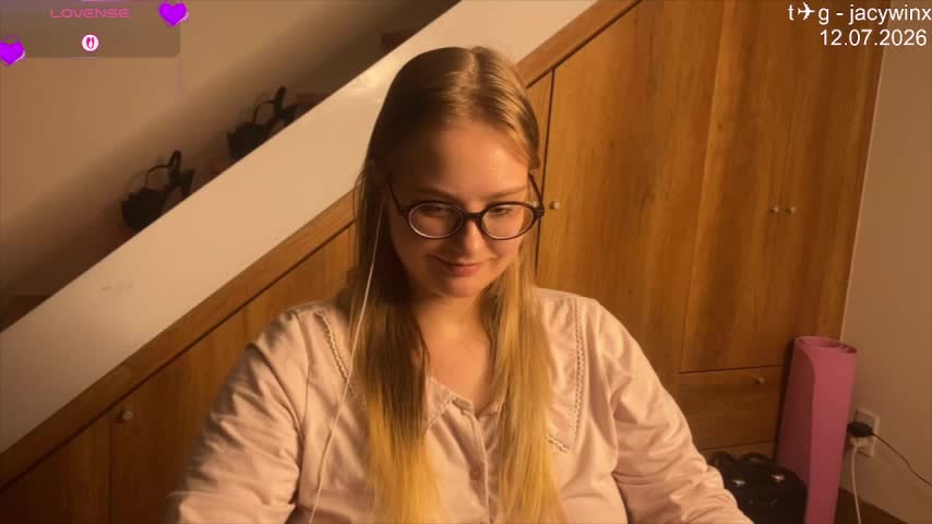 JacyWinslat Adult Chat July 14, 2026