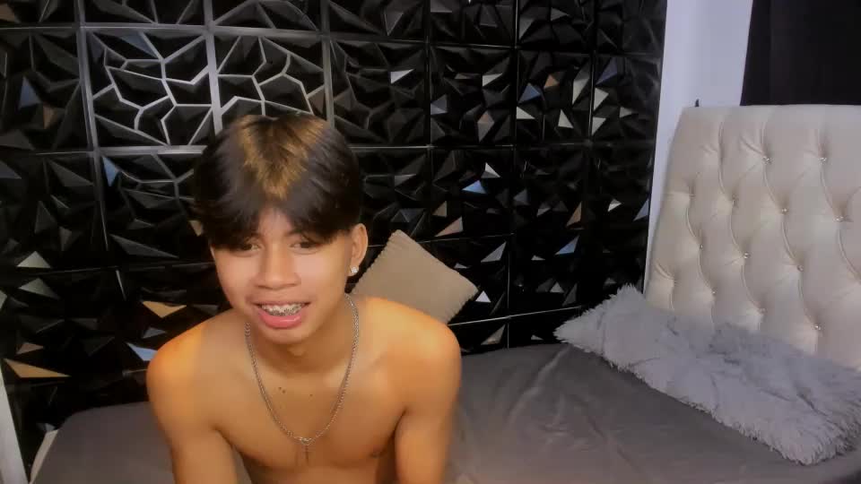 hugecockcum69 Adult Chat July 14, 2026