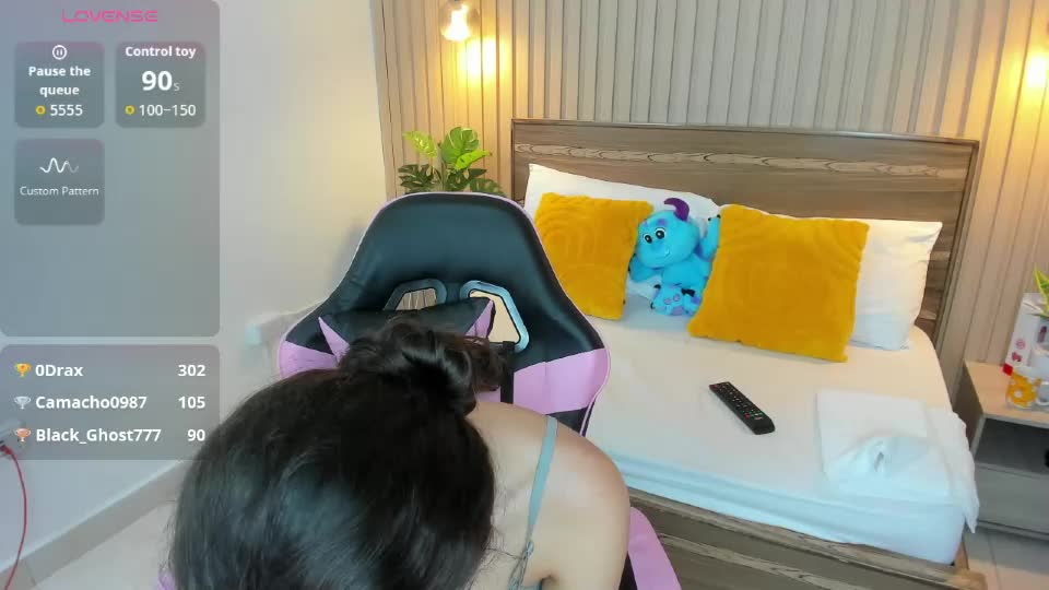 valeryn_rosse Adult Chat July 15, 2026