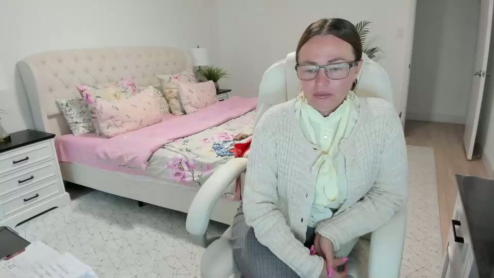 vika7333 Adult Chat July 16, 2026
