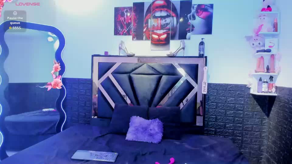 queen_jen Adult Chat July 15, 2026