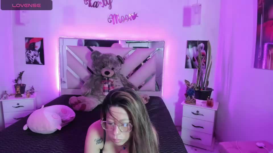 karly_moonn Adult Chat July 15, 2026