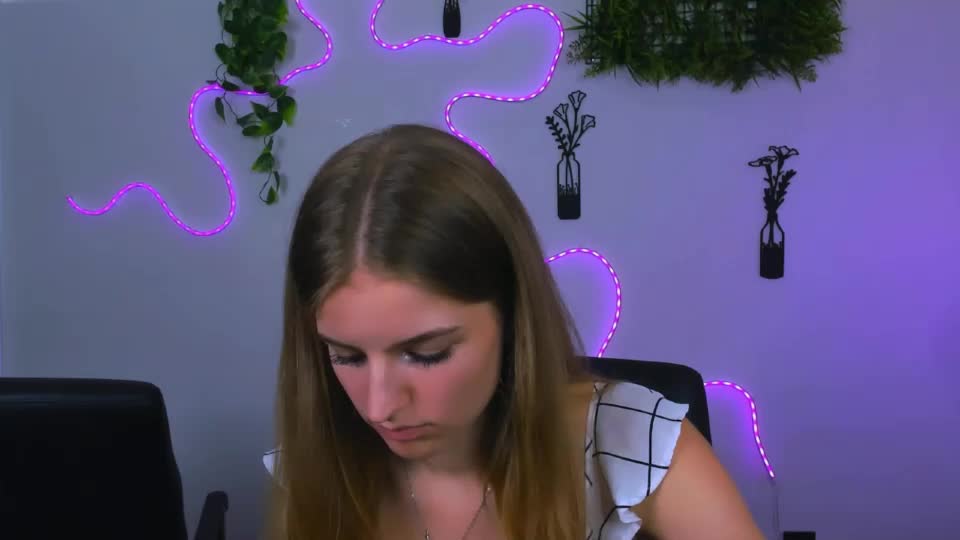 aria_glow Adult Chat July 16, 2026
