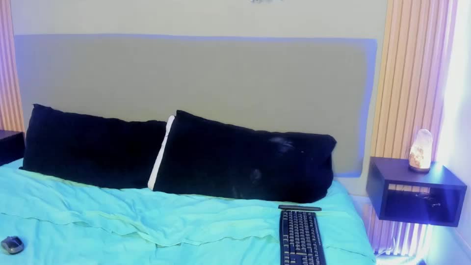 emily_tulip Adult Chat July 15, 2026