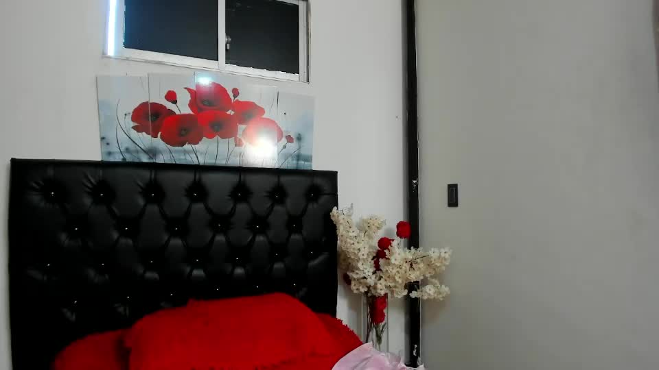 kitty_f00x Adult Chat July 15, 2026