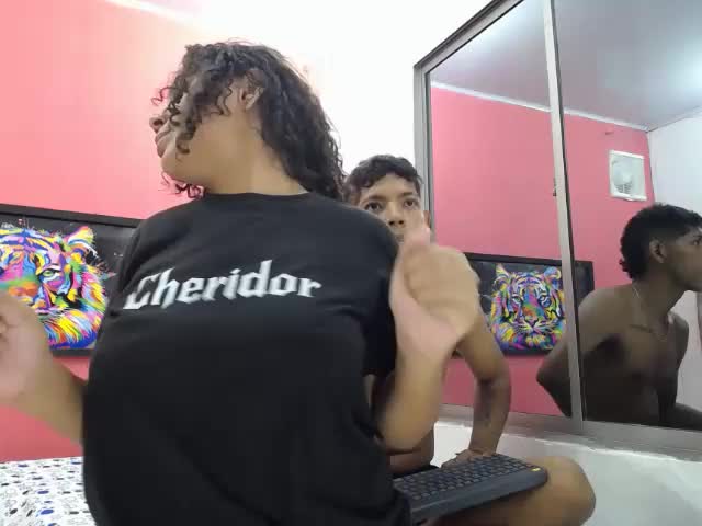 latinosninfomanos Adult Chat July 15, 2026