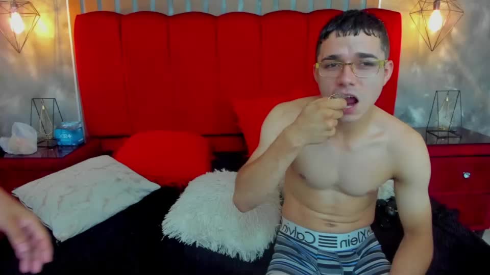 zoeandalex_ Adult Chat July 15, 2026