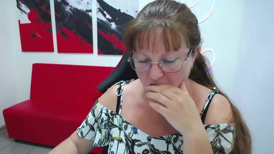 oovanessahotts Adult Chat July 16, 2026