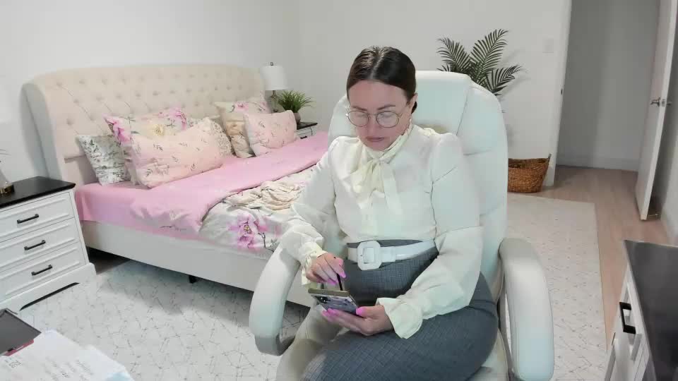vika7333 Adult Chat July 16, 2026