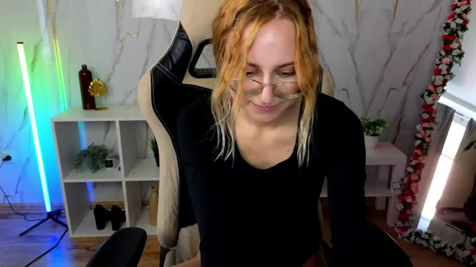 hollyy_pollyyyy Adult Chat July 15, 2026