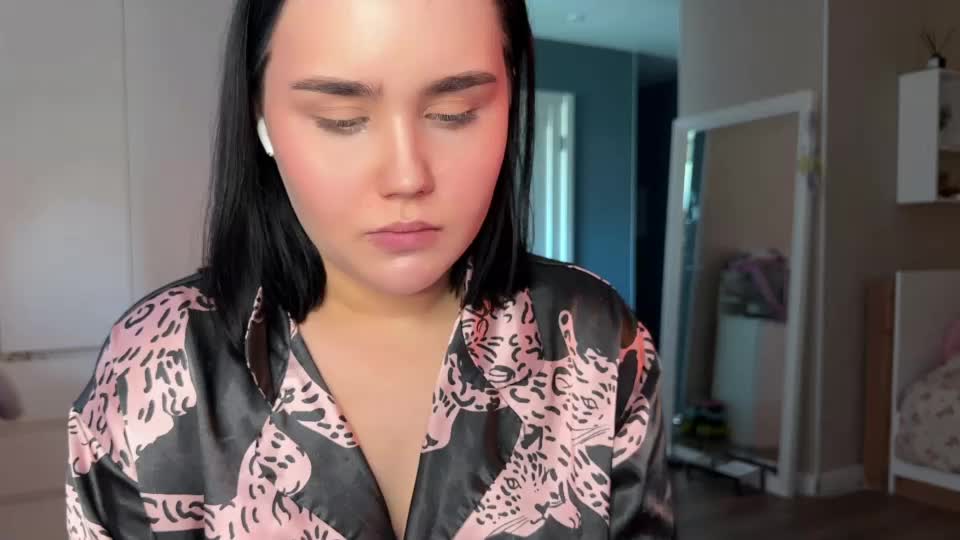 lola_razee Adult Chat July 15, 2026