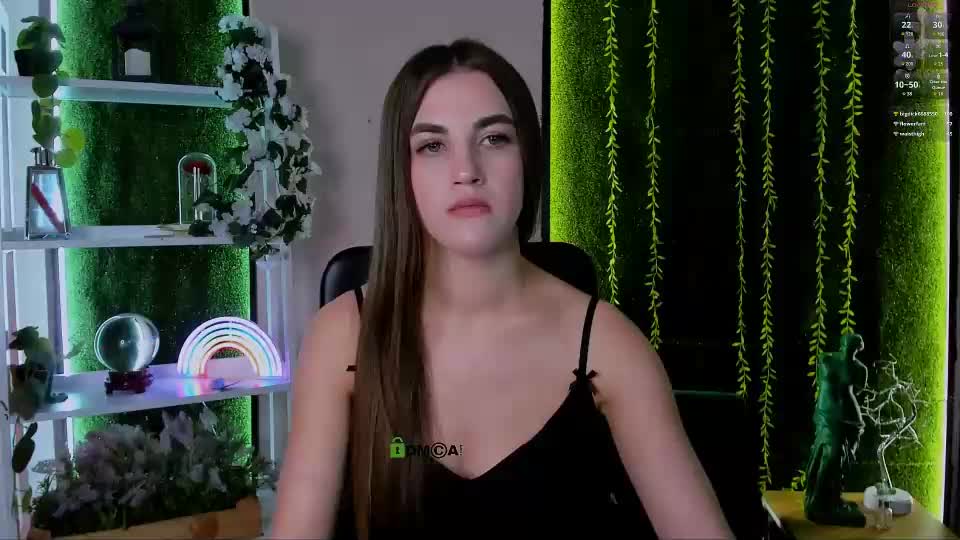lina_fox12 Adult Chat July 16, 2026