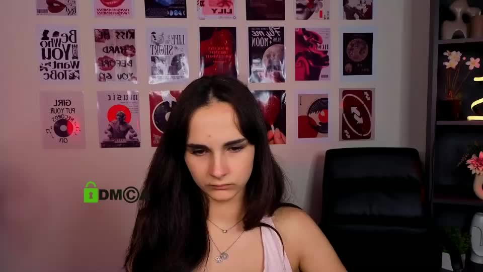 dreamyivyy Adult Chat July 17, 2026