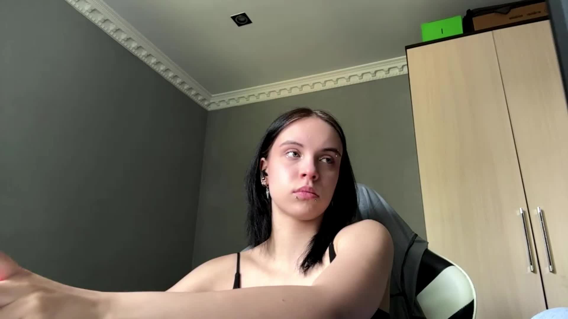 tootightwiththong Adult Chat July 17, 2026
