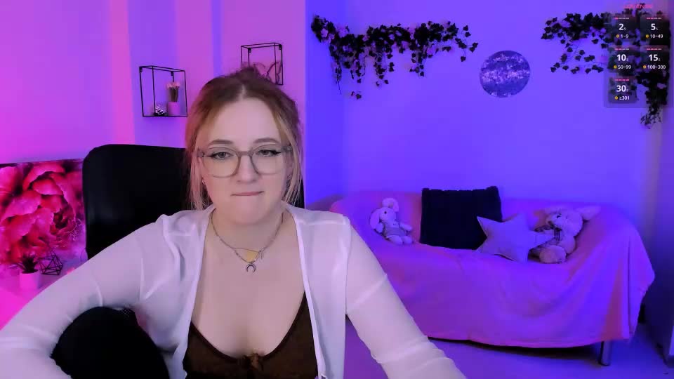 luna_berryy Adult Chat July 17, 2026
