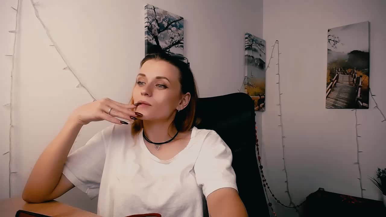 PeppyMiaa Adult Chat July 17, 2026