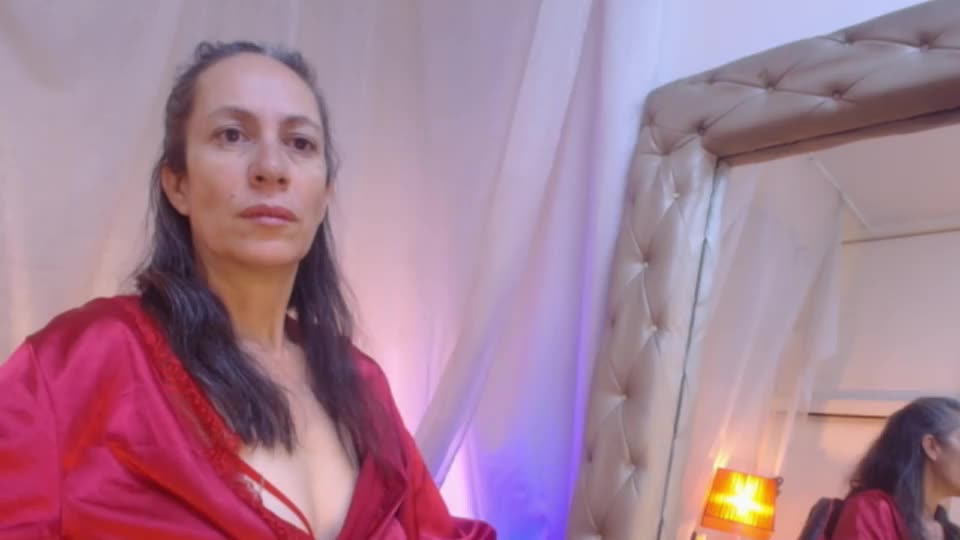 laurasofia45 Adult Chat July 17, 2026