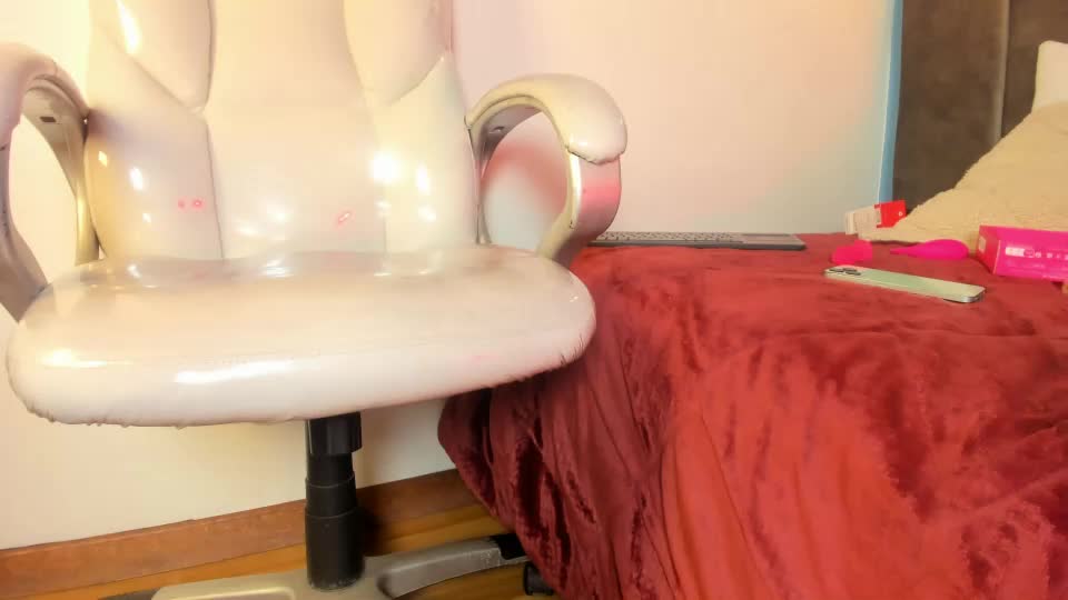 luna_honey9 Adult Chat July 17, 2026