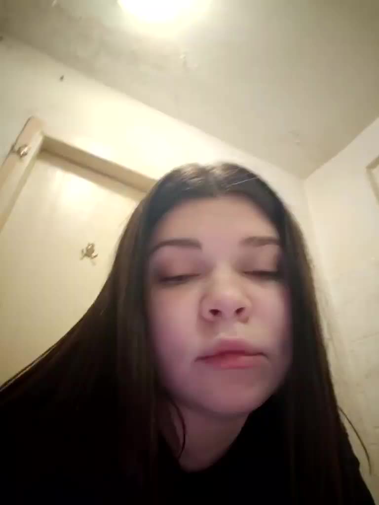 Karina-15 Adult Chat July 17, 2026