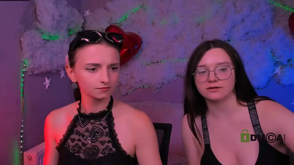 caroline_honeyy Adult Chat July 17, 2026
