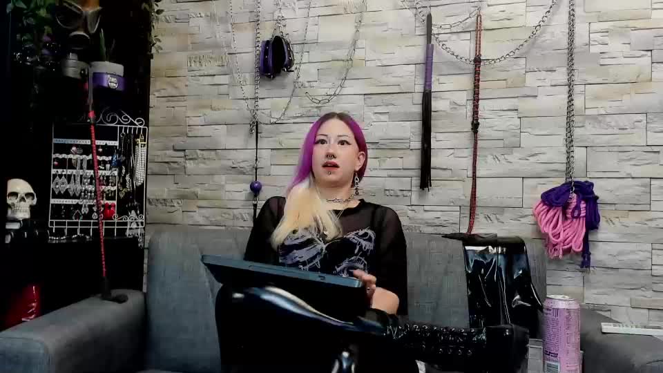 miss_kaz Adult Chat July 17, 2026
