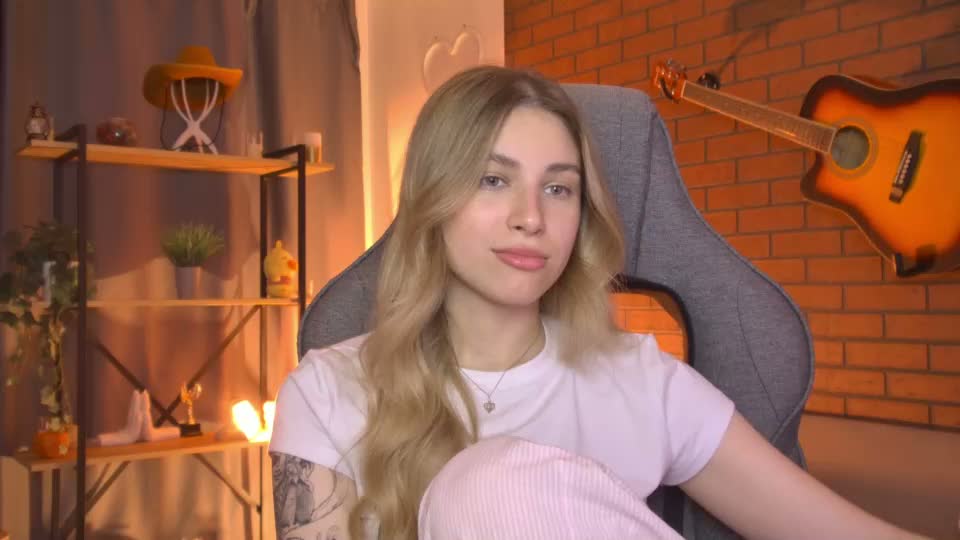 elliecutes Adult Chat July 17, 2026