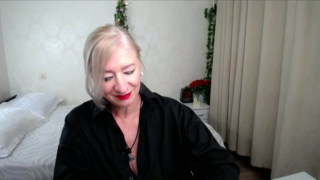 hunters-woman Adult Chat July 18, 2026