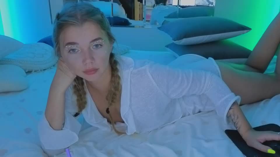 carriebradshawww Adult Chat July 17, 2026