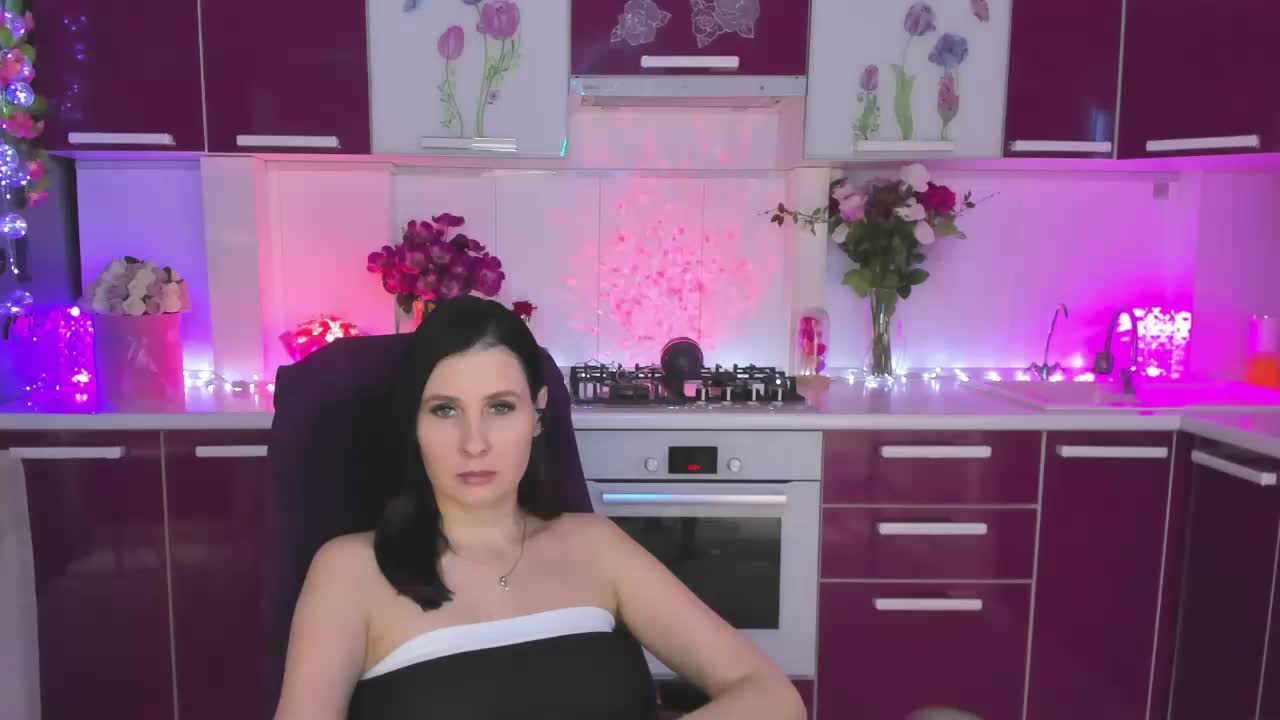 Olivija2020 Adult Chat July 17, 2026