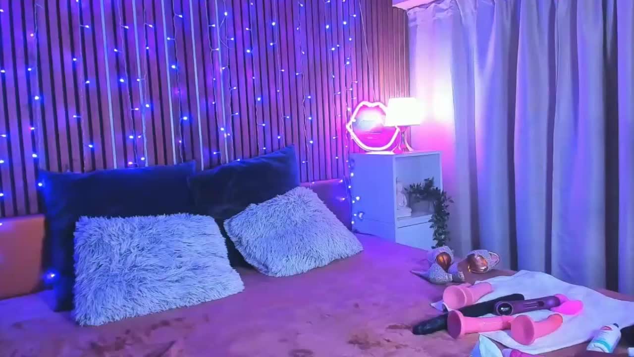 SashaSkyX Adult Chat July 17, 2026