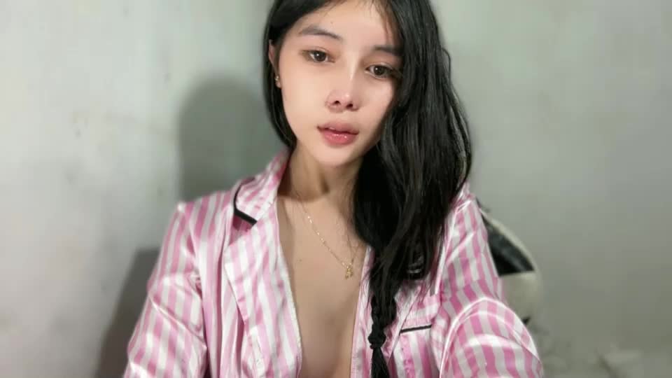 jassie_baee Adult Chat July 17, 2026