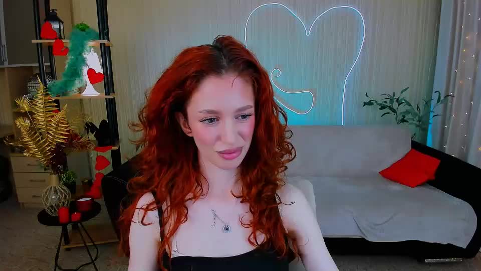 christinaconteeree Adult Chat July 18, 2026